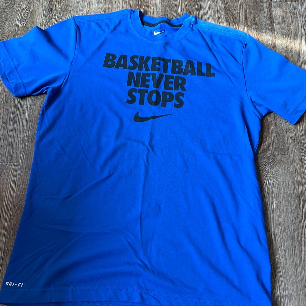 Nike Dri-fit size medium